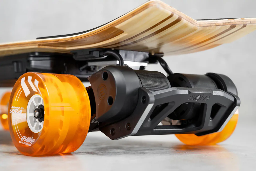 Stoke X Compact Electric Shortboard Dual 3000W, Samsung 50S - Image 4