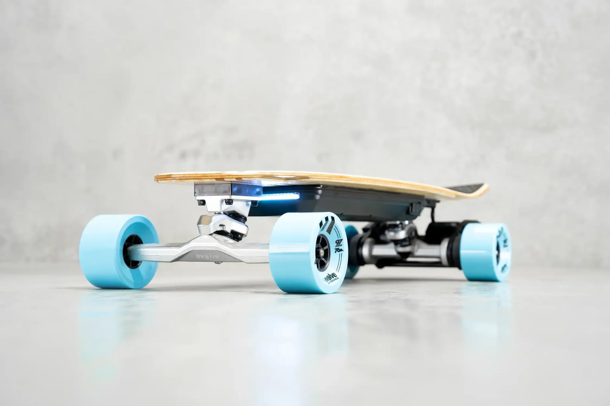 Stoke X Compact Electric Shortboard Dual 3000W, Samsung 50S - Image 6