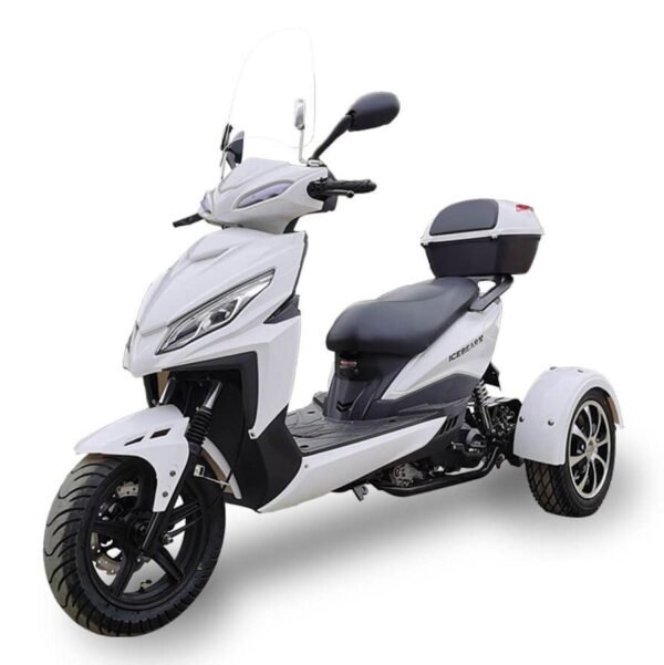Mojo 50cc Street Trike, Automatic, Disc Brakes, Aluminum Wheels, Trunk and Windshield Included - Metallic Blue