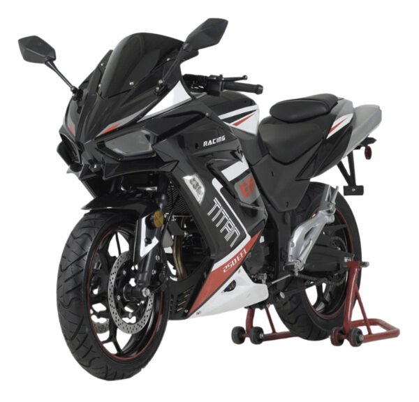 Titan 250 EFI Street Motorcycle, 6-Speed Manual - Blue